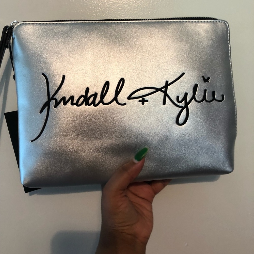 Kendall and Kylie Clutch